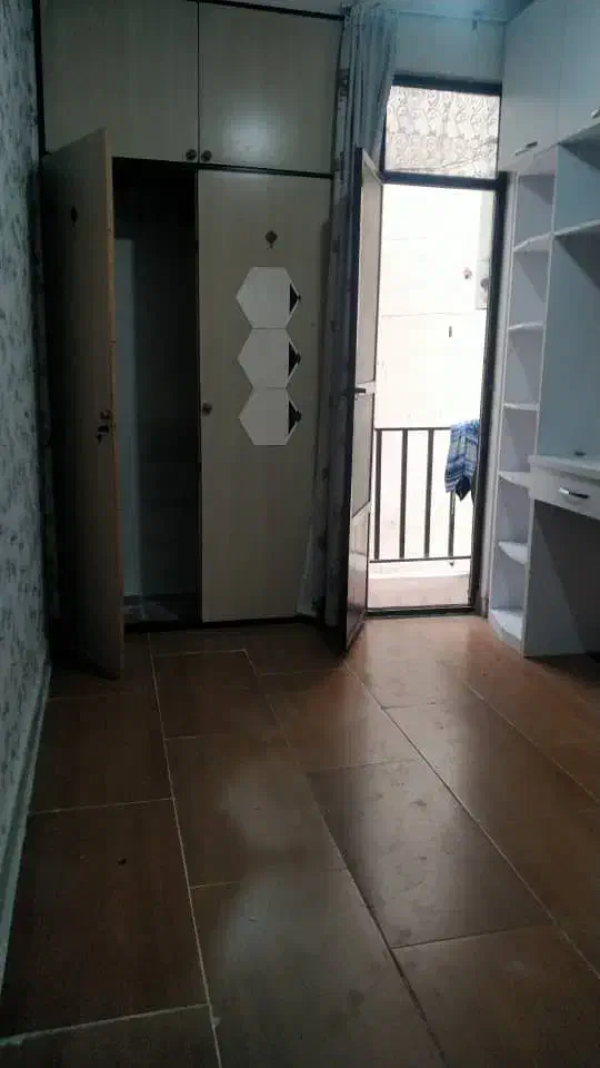 ۵۰ متر/پارکینگ دار/تکواحدی نزدیک مترو