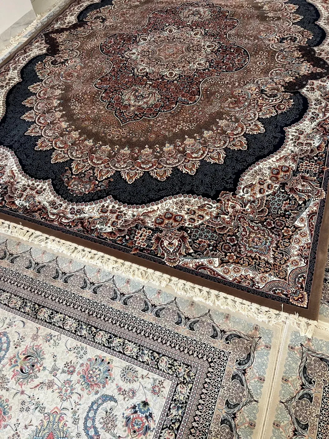 فرش ۱۲ نشونی نو|فرش|زارچ, |دیوار