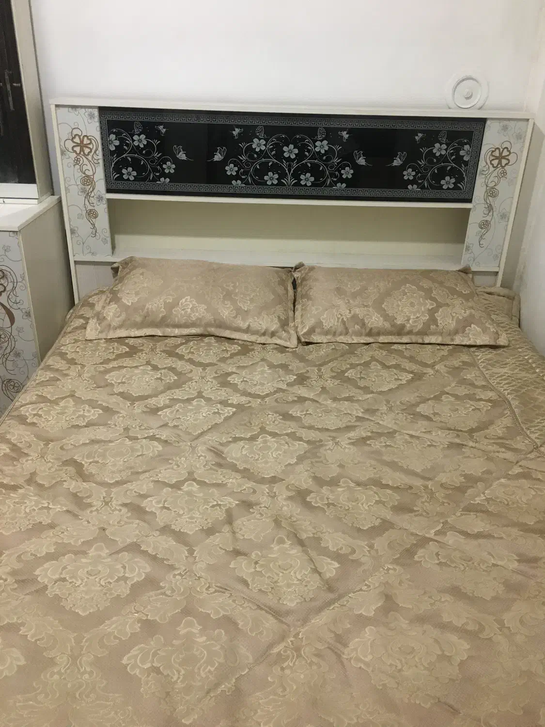 تخت خواب|تخت و سرویس خواب|رشت, امین الضرب|دیوار