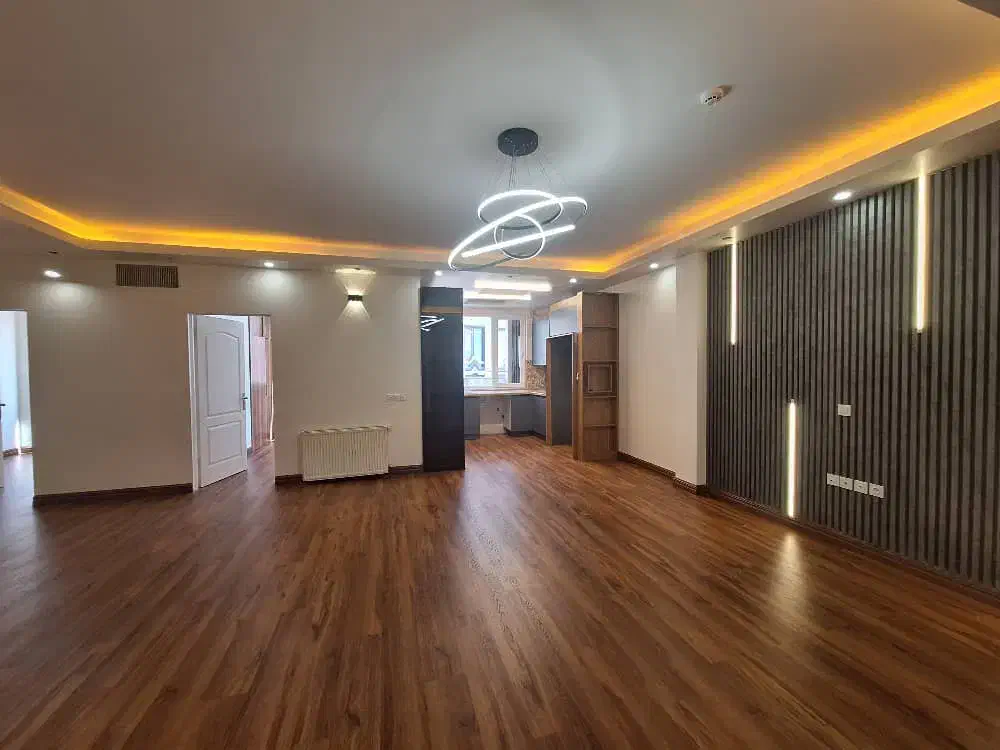 ۱۰۵ متر سه خواب شیک و خوش نقشه فول امکانات