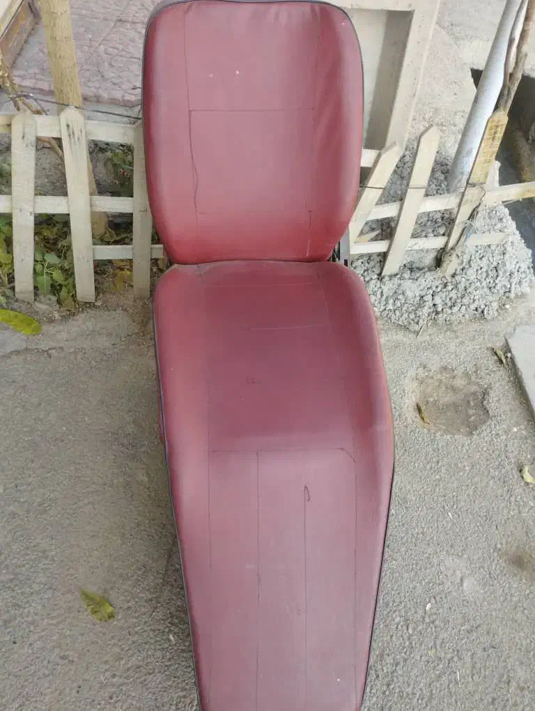 وسایل ارایشگاه مردانه|آرایشگاه و سالن‌های زیبایی|بومهن, |دیوار