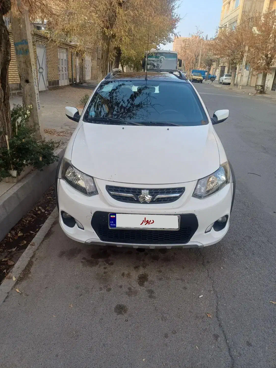 کوییک R سفید مشکی ۱۴۰۰|خودرو سواری و وانت|سلماس, |دیوار