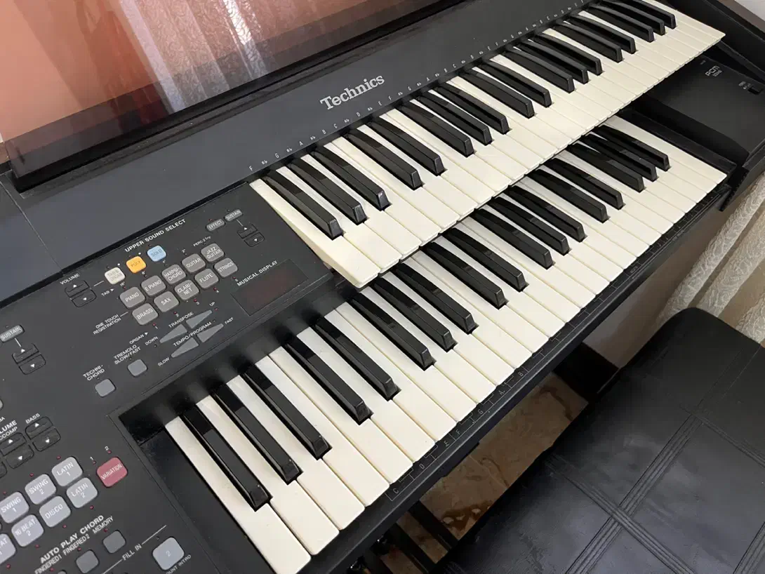 ارگ دو طبقه کلکسیونی کاملا سالم|پیانو، کیبورد، آکاردئون|تهران, جنتآباد مرکزی|دیوار