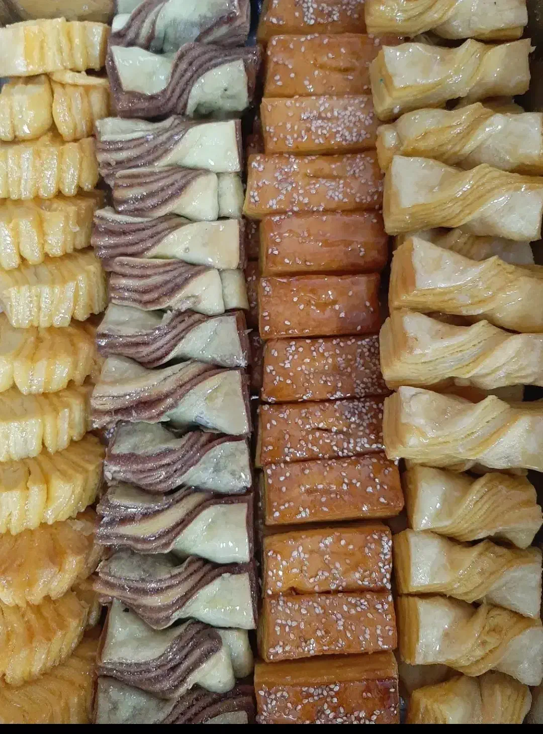 فروش عمده و خورده شیرینی جات قنادی بیسکویت|خوردنی و آشامیدنی|خرمشهر, |دیوار