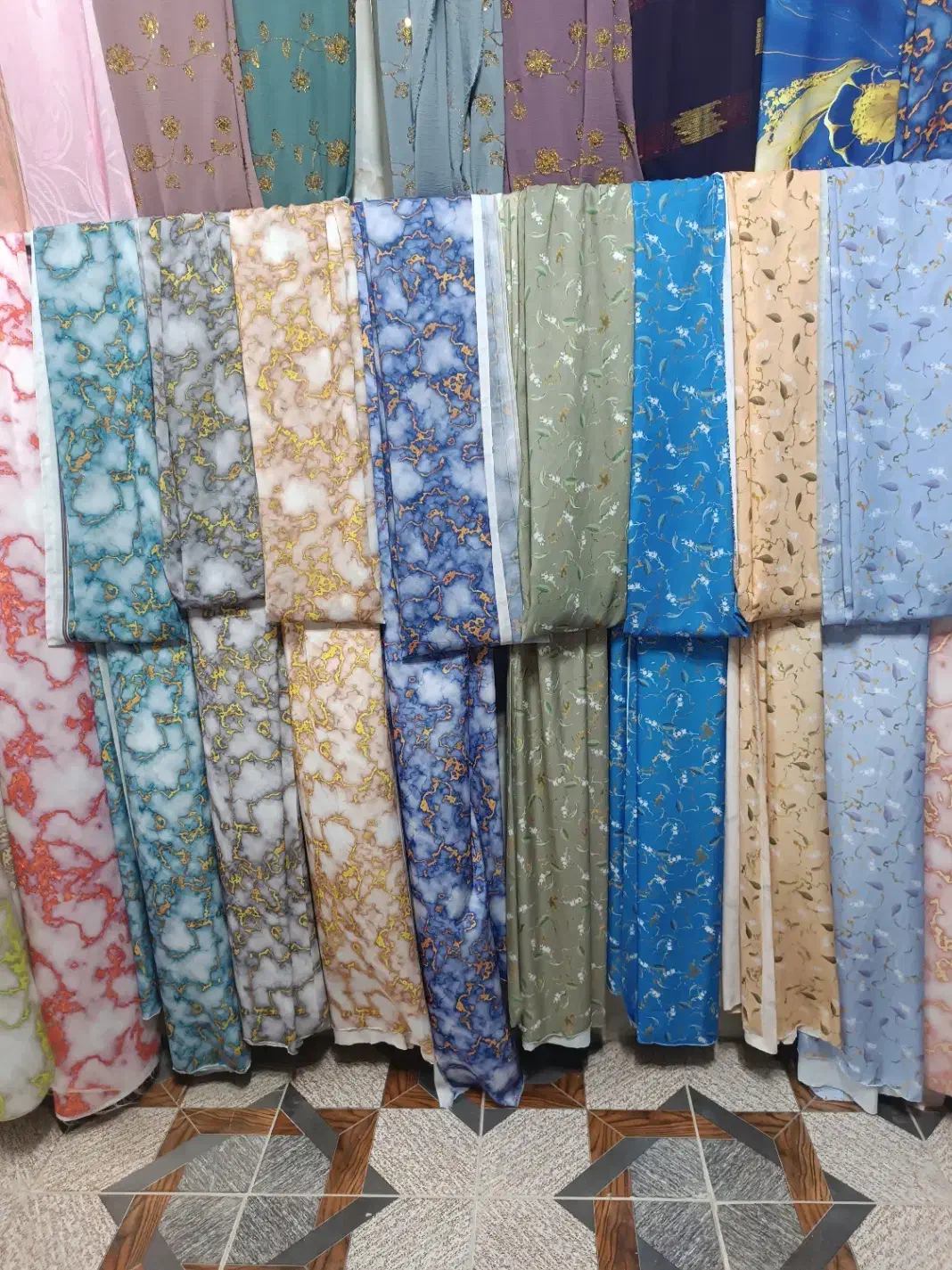 فروش ویژه پارچه|لباس|پسکوه, |دیوار