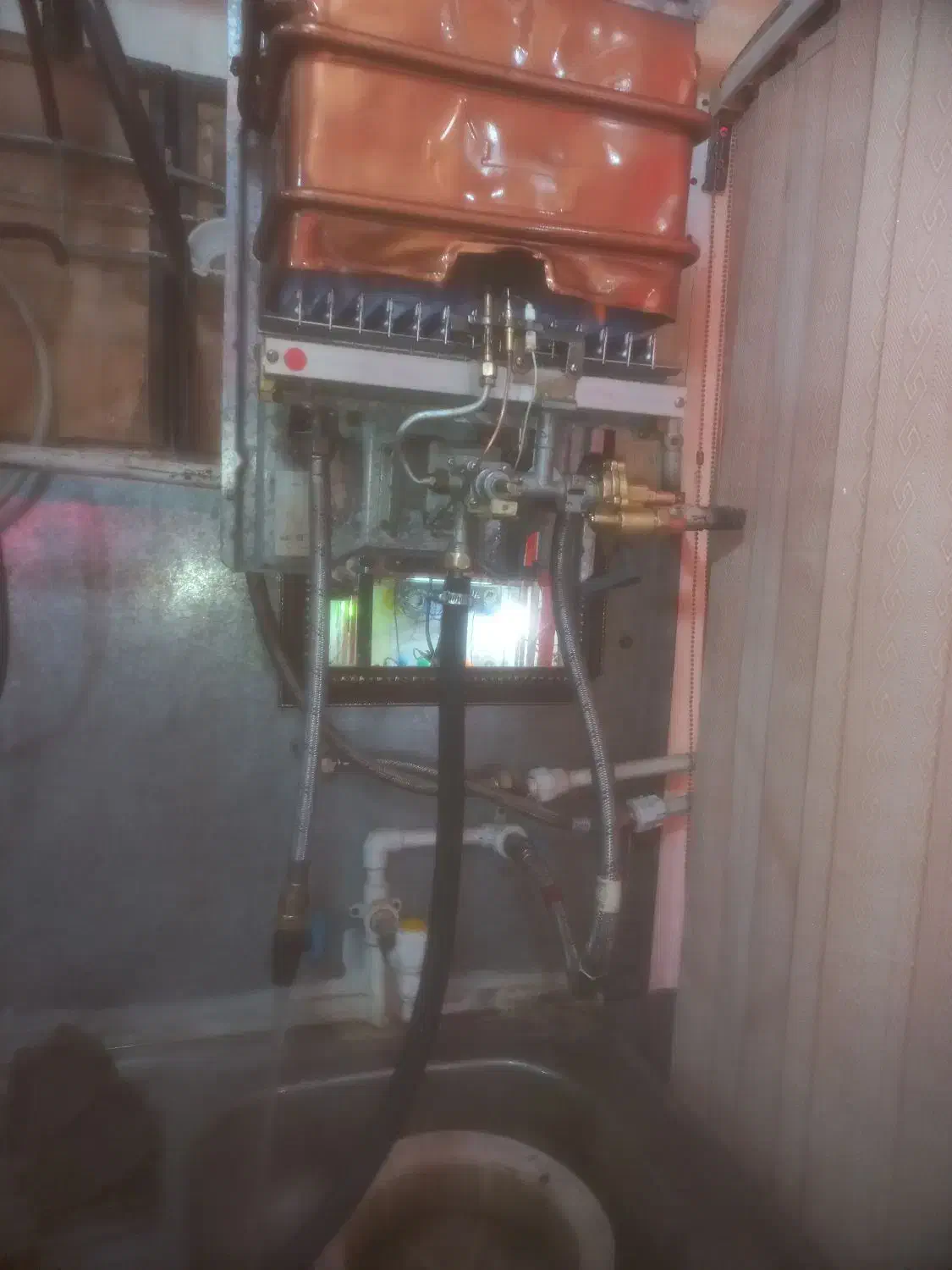 فروش آبگرمکن کارکرده ۳۱۱۵ وب۱۵ با ضمانت|آبگرمکن، پکیج، شوفاژ|اردبیل, |دیوار