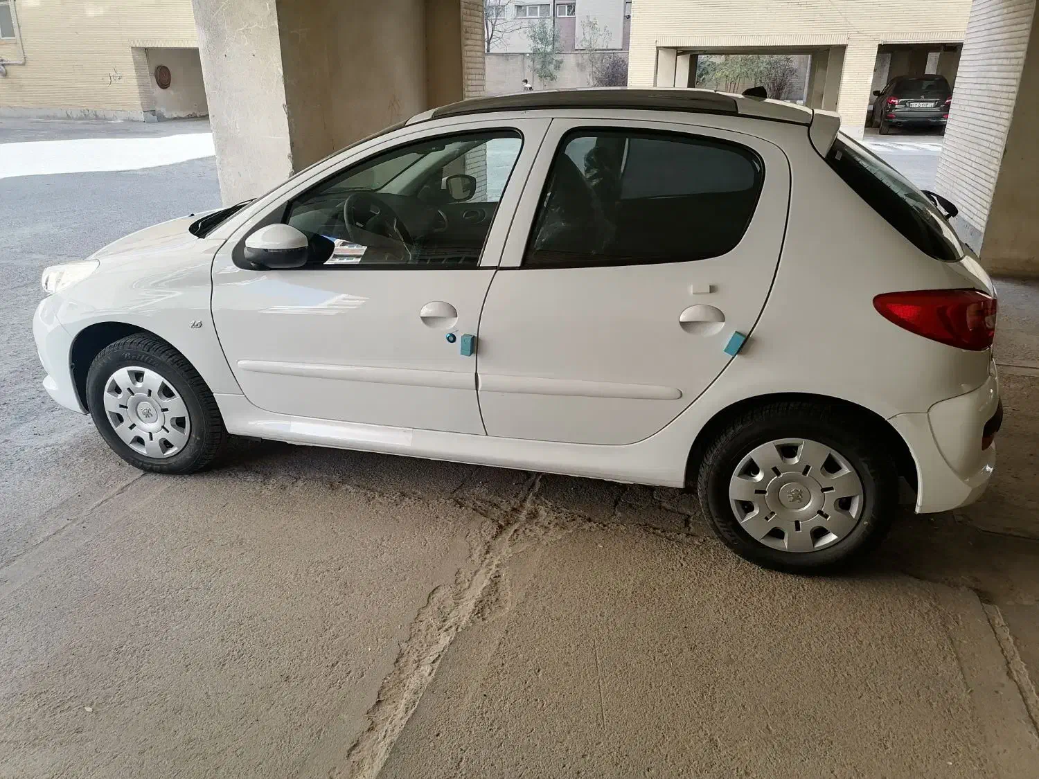 207 پانورما 1404|خودرو سواری و وانت|شبستر, |دیوار