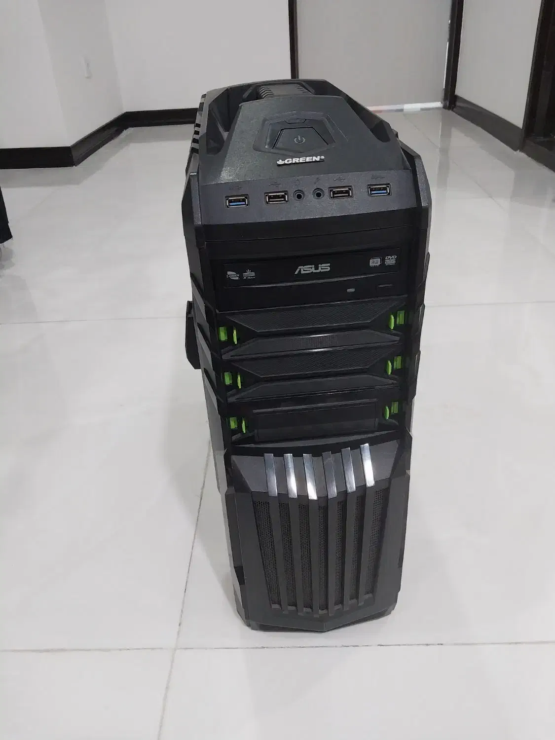 پوسته کیس کامپیوتر گرین به همراه دی وی دی رایتر|قطعات و لوازم جانبی رایانه|اهواز, کوی باهنر|دیوار