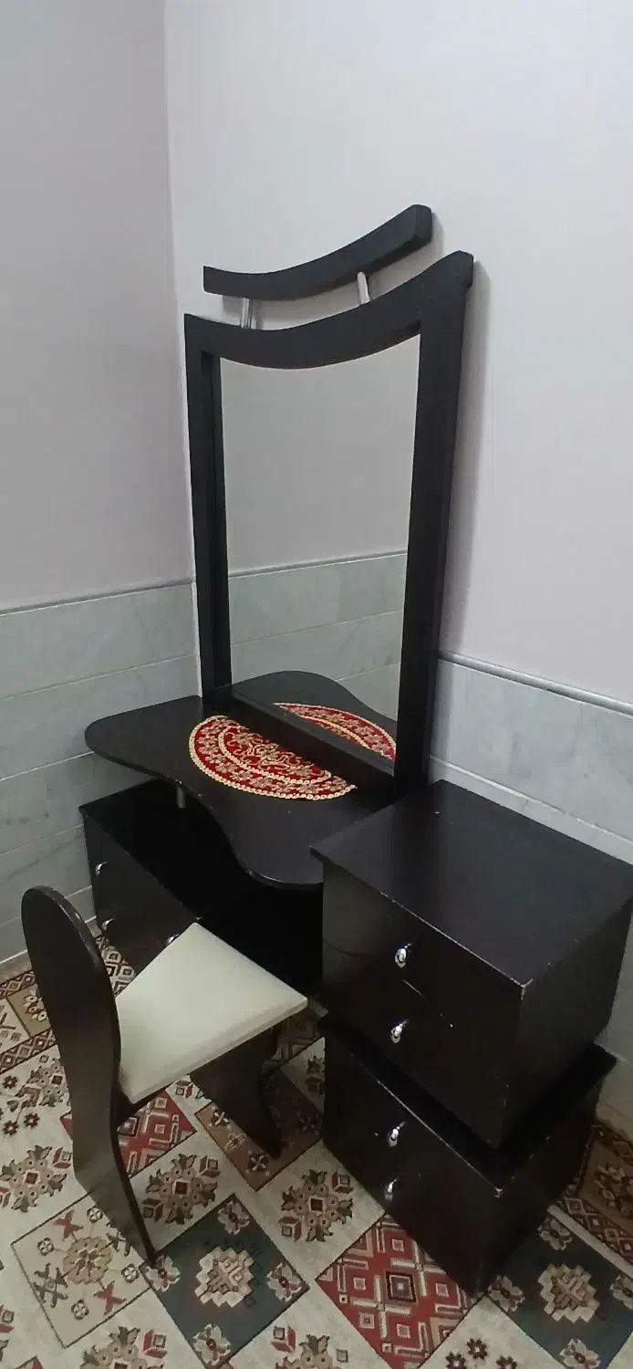 سرویس خواب|تخت و سرویس خواب|حمیدیا, |دیوار