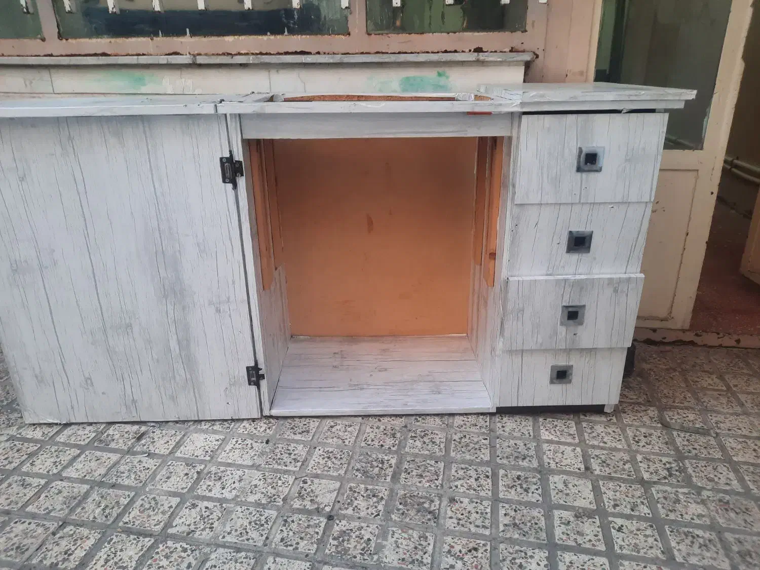 میز خیاطی|لوازم خیاطی و بافتنی|اسلام‌شهر, زرافشان|دیوار