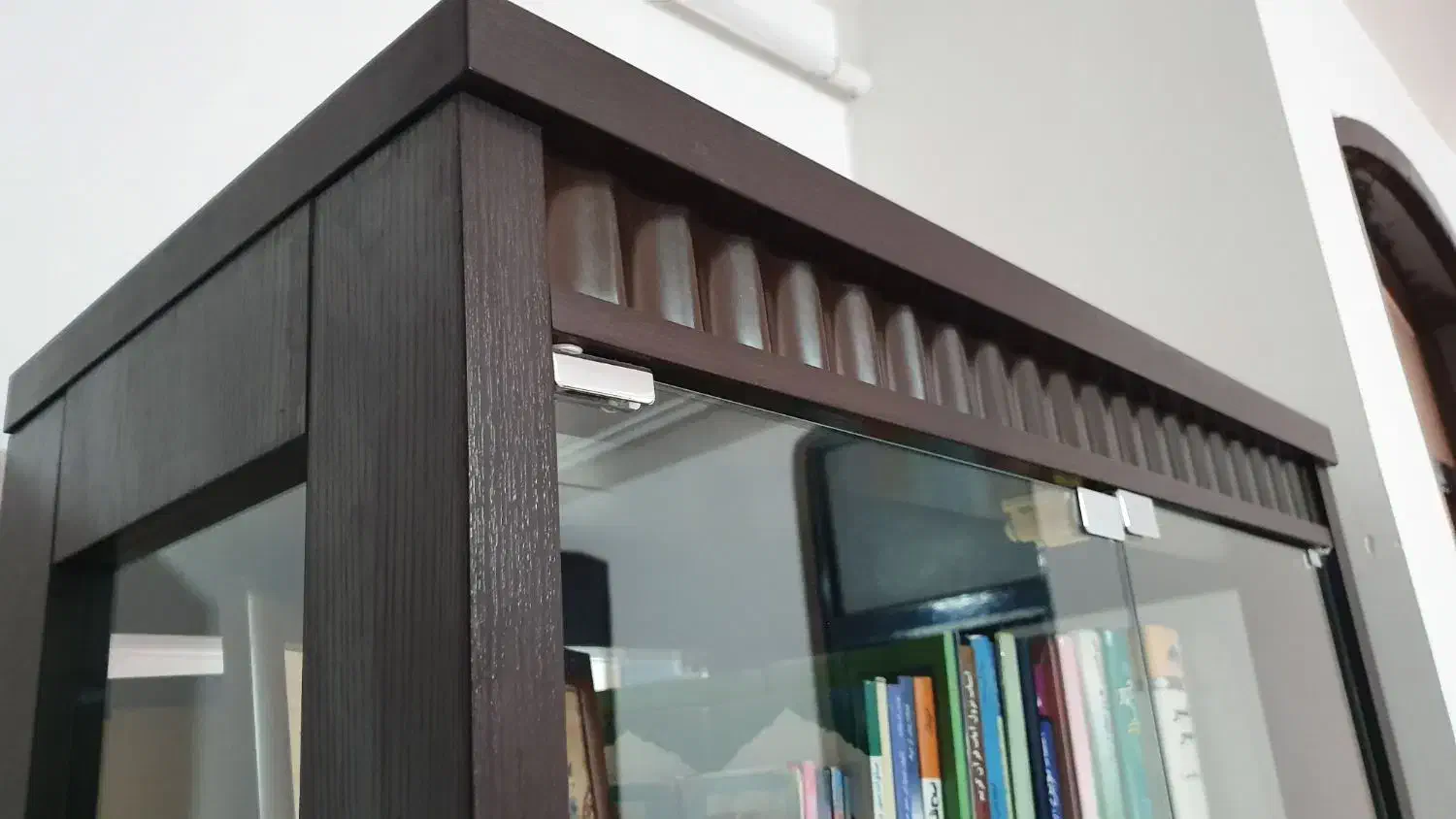 بوفه چوبی نئوندار|بوفه، ویترین، کنسول|مهاباد (آذربایجان غربی), |دیوار