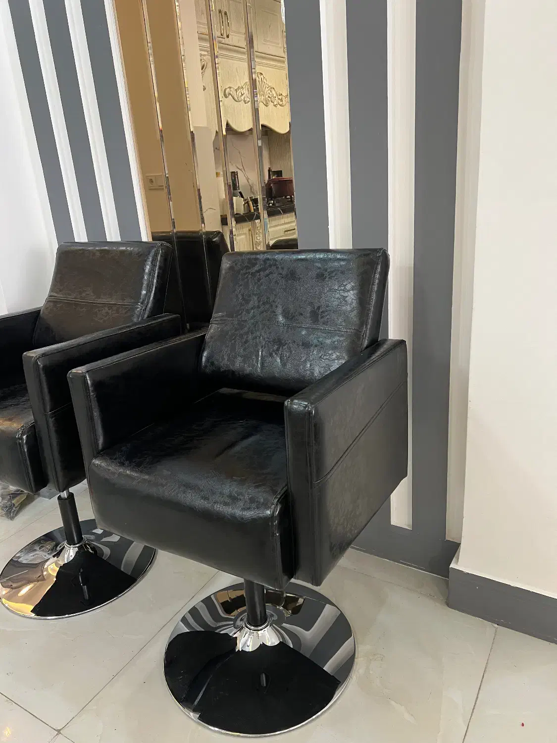 صندلی سالن زیبایی|آرایشگاه و سالنهای زیبایی|مشهد, الهیه|دیوار