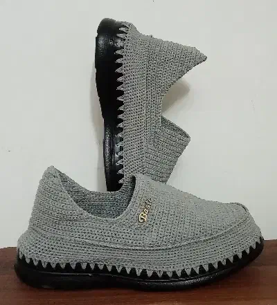 گیوه|کیف، کفش، کمربند|کاشمر, |دیوار