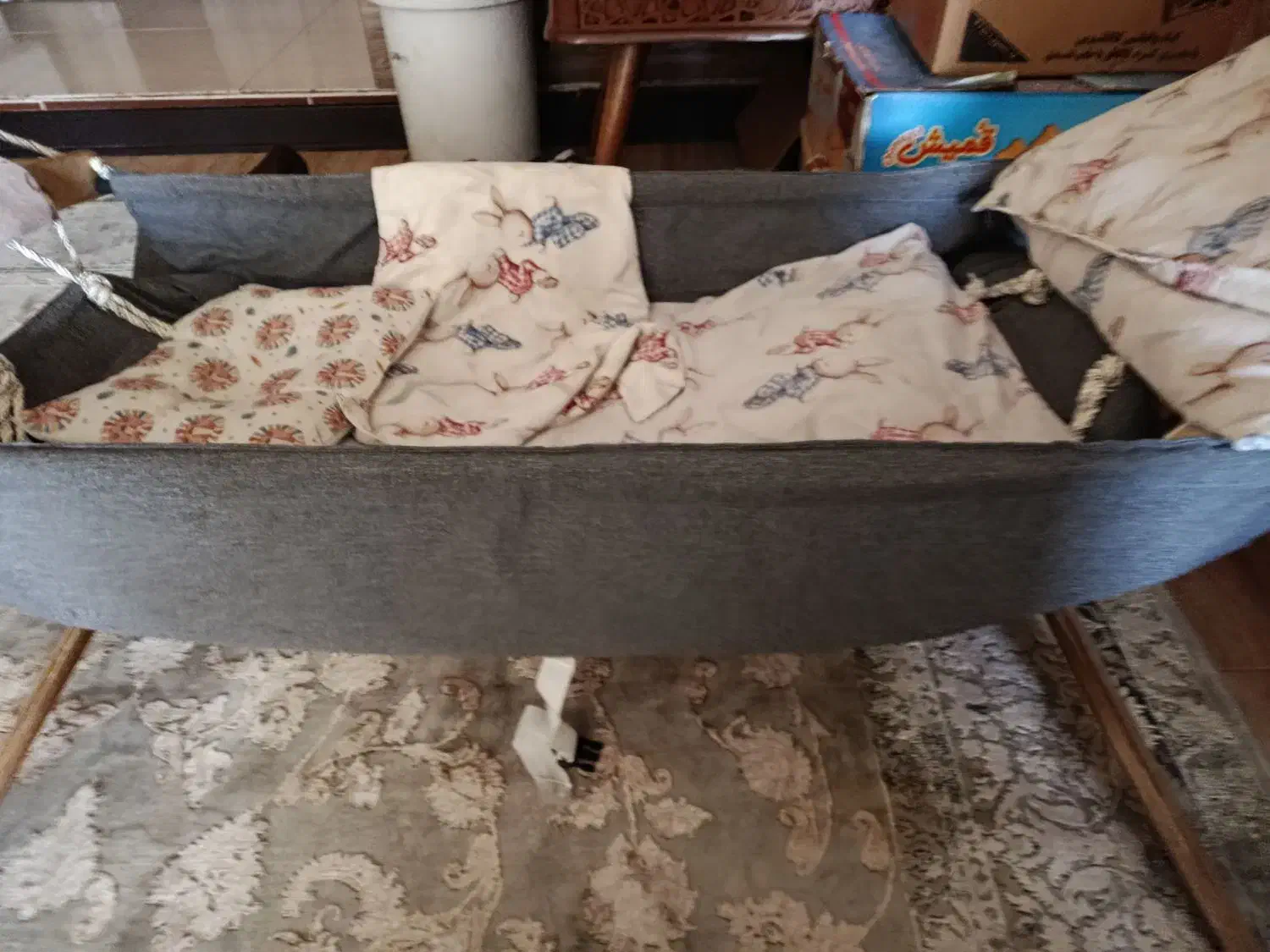 گهواره|اسباب و اثاث بچه|همدان, |دیوار