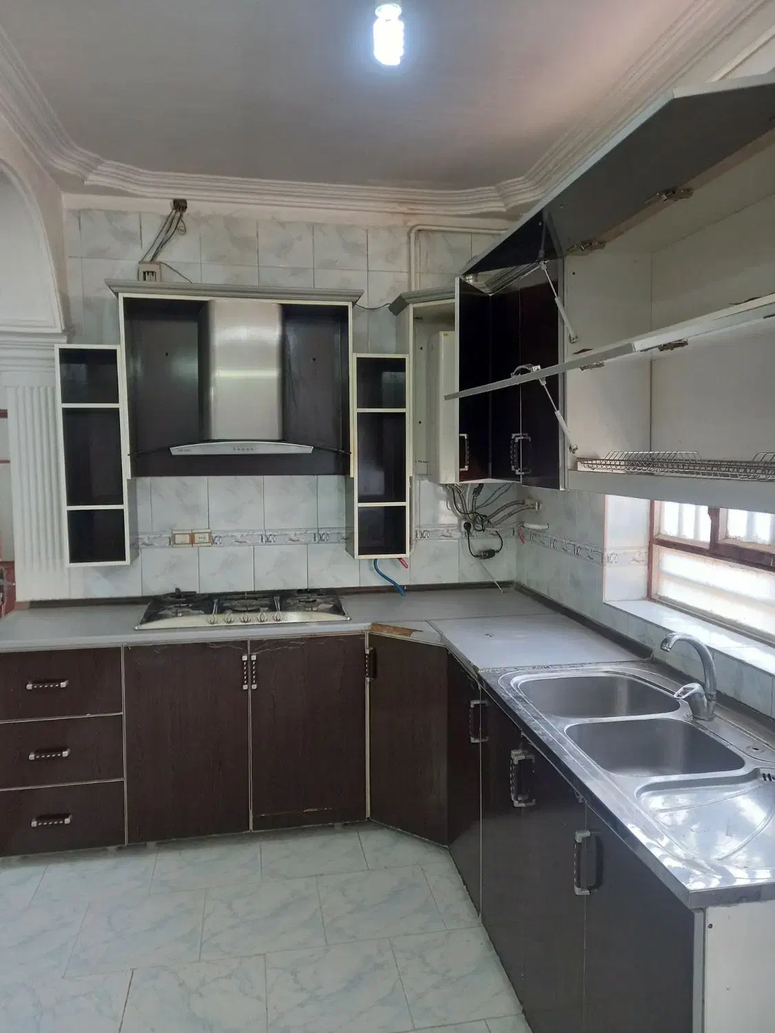 اجاره آپارتمان طبقه اول در مرکز شهر، ۱۱۰ متر|اجارهٔ آپارتمان|زابل, |دیوار