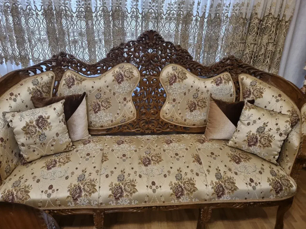 مبل سلطنتی|مبلمان خانگی و میز عسلی|مرند, |دیوار