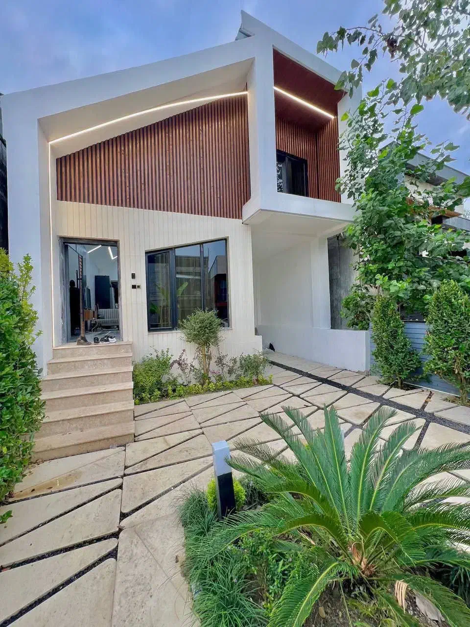 ویلاباغچه نیمپیلوت۲۸۰متری مبله تمیز/فروش فوری|فروش خانه و ویلا|امامزاده عبدالله, |دیوار