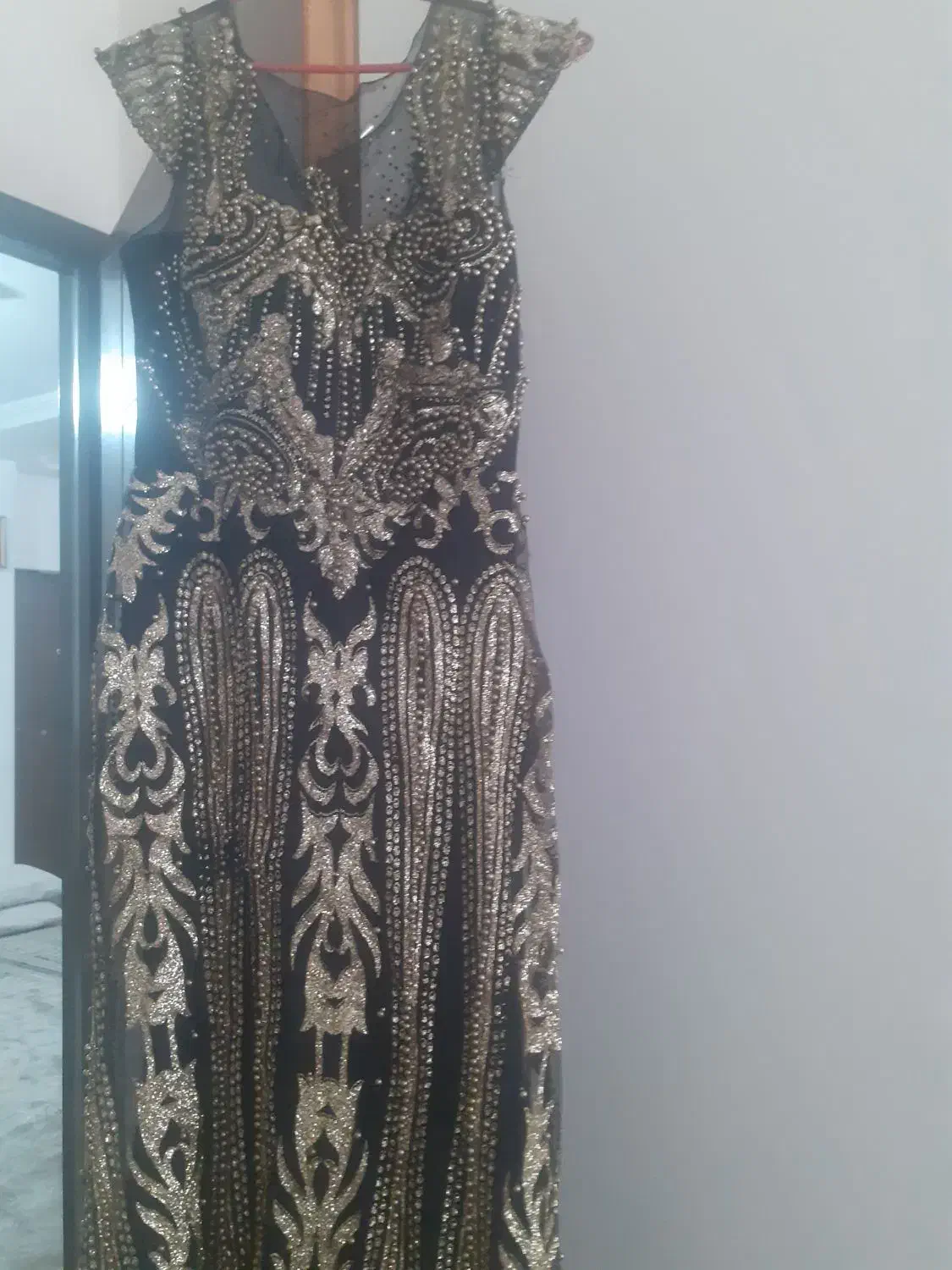 لباس مجلسی|لباس|چهاردانگه (تهران), |دیوار