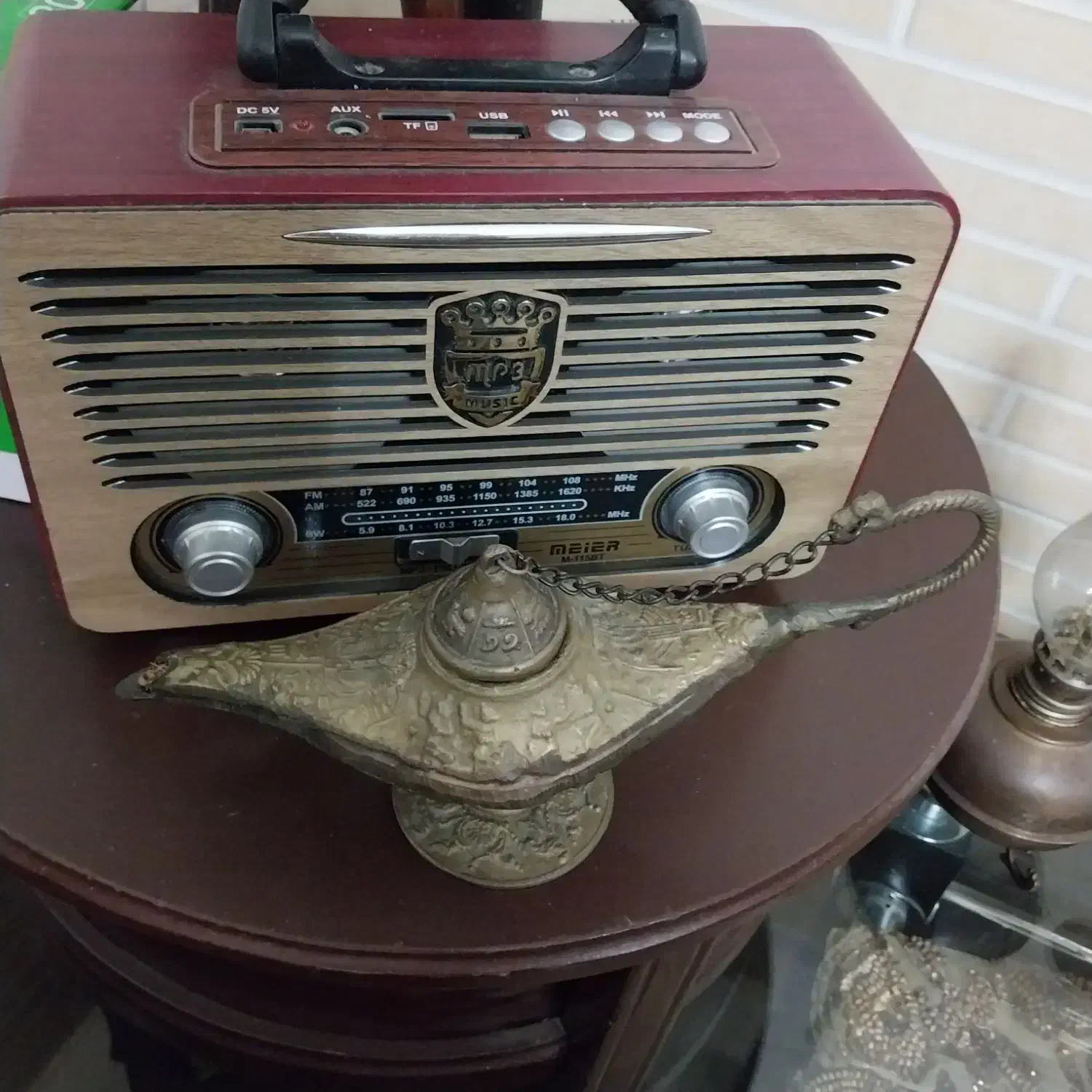 چراغ پی سوز قدیمی|کلکسیون اشیاء عتیقه|آبادان, |دیوار