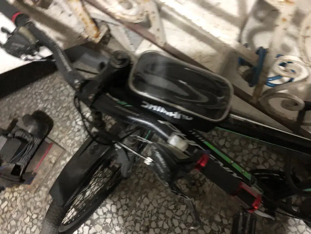 دوچرخه|دوچرخه، اسکیت، اسکوتر|رشت, منظریه|دیوار