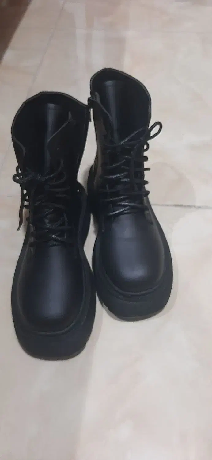 بوت نو نو|کیف، کفش، کمربند|اهواز, کوروش|دیوار