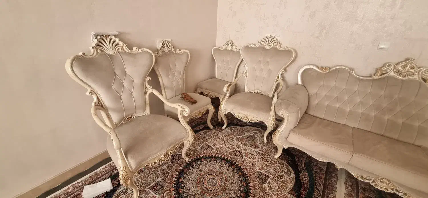 مبل در حد نو|مبلمان خانگی و میز عسلی|ری, علایین|دیوار