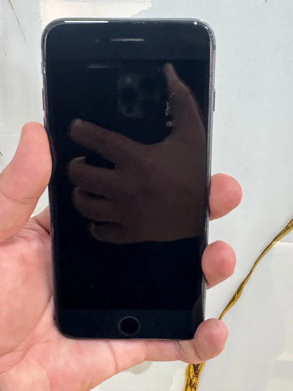 ایفون ۸ پلاس فروش ف.و.ر.ی|موبایل|کرج, کمال‌شهر|دیوار