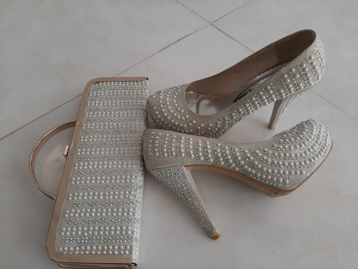 کفش از سایز 36 تا 40|کیف، کفش، کمربند|کاشان, کوی اداره گاز|دیوار