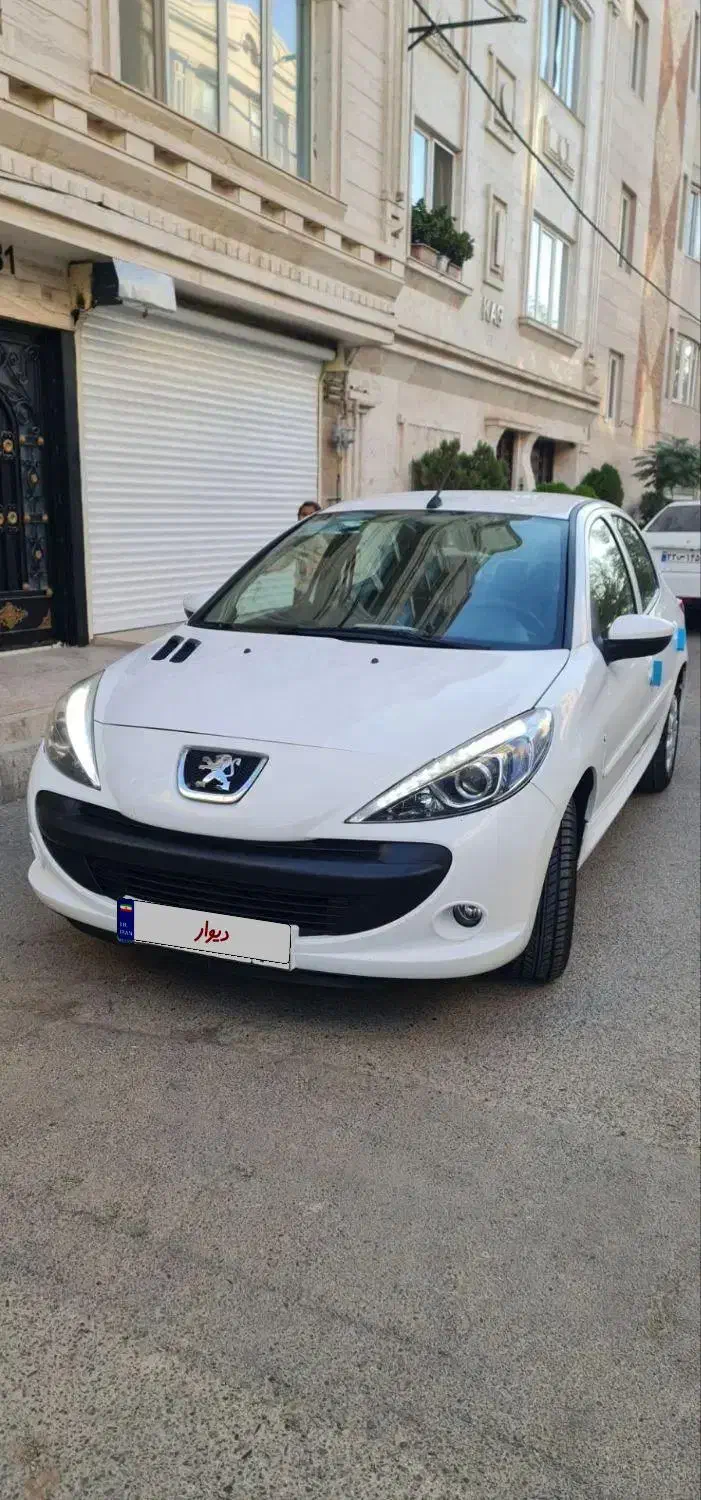 ۲۰۷ سقف فلز برج ۱۲ /۴۰۱ فرمون برقی خانگی کم کار|خودرو سواری و وانت|هشتگرد, مدرس|دیوار