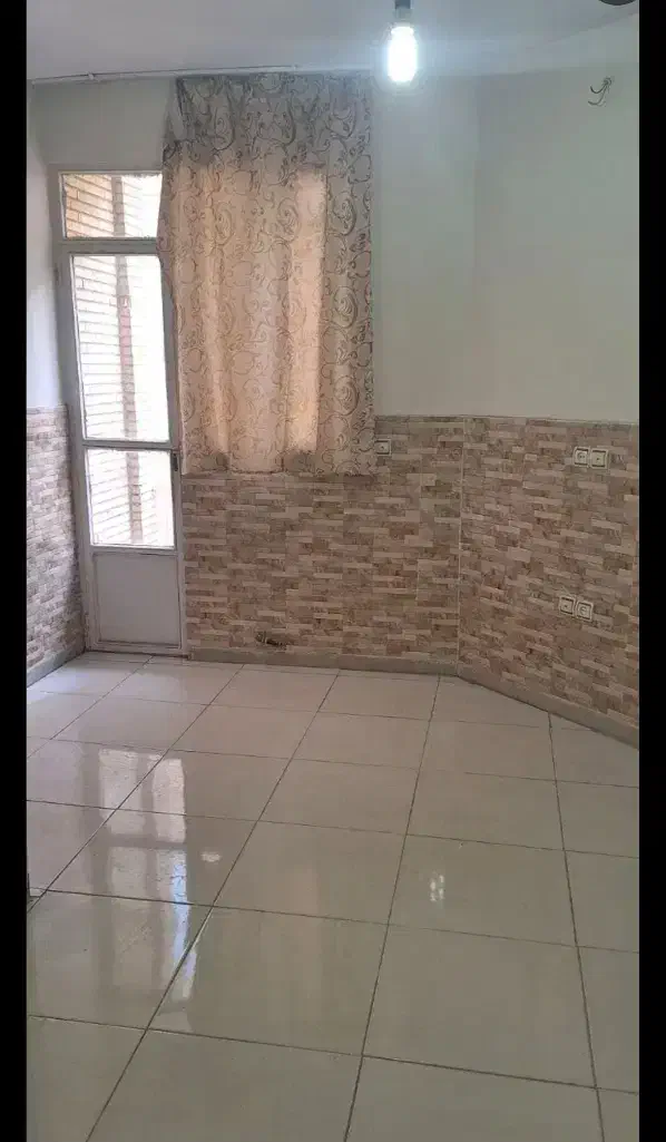 آپارتمان54متری/کد5/تک واحدی/بالکن دار/دسترسی مترو