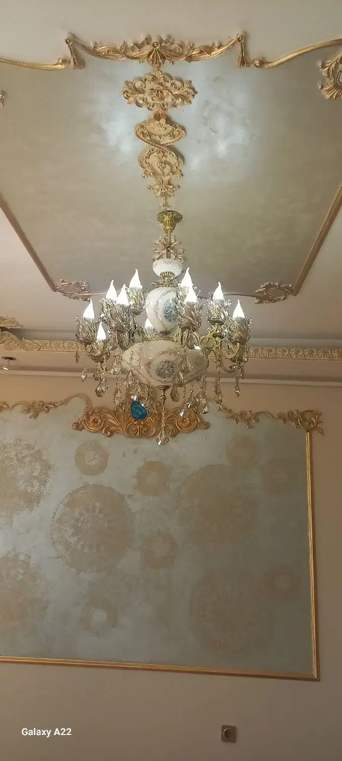 نصاب لوستر و دیوارکوب و هالوژن وغیره|خدمات پیشه و مهارت|زنجان, |دیوار