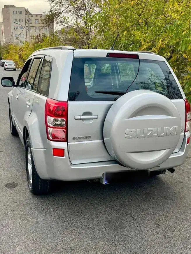 سوزوکی ویتارا ۲۰۰۶ اتوماتیک|خودرو سواری و وانت|تبریز, |دیوار