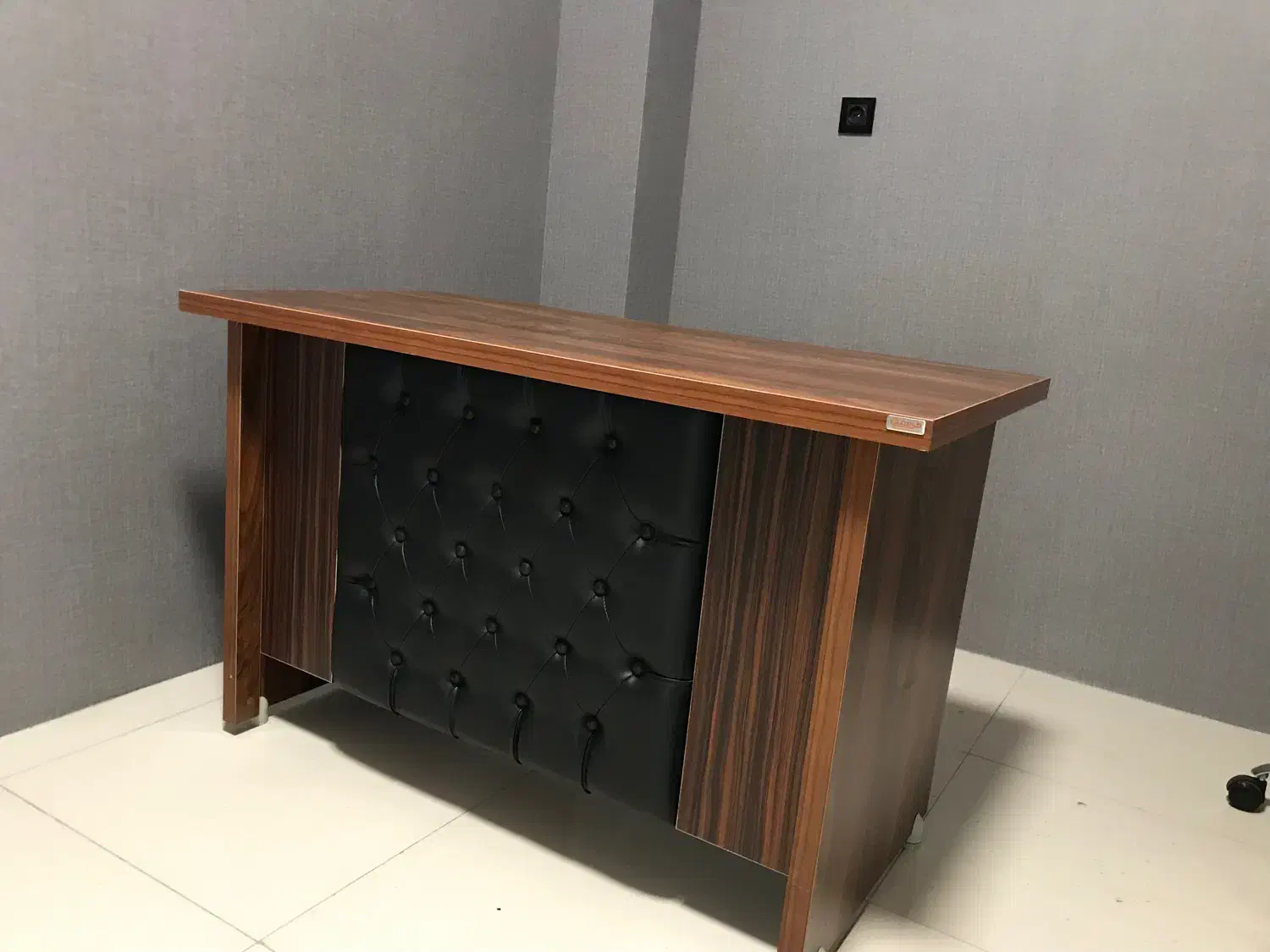 ست کامل اداری میز و صندلی مدیریت|مبلمان اداری|بهشهر, |دیوار