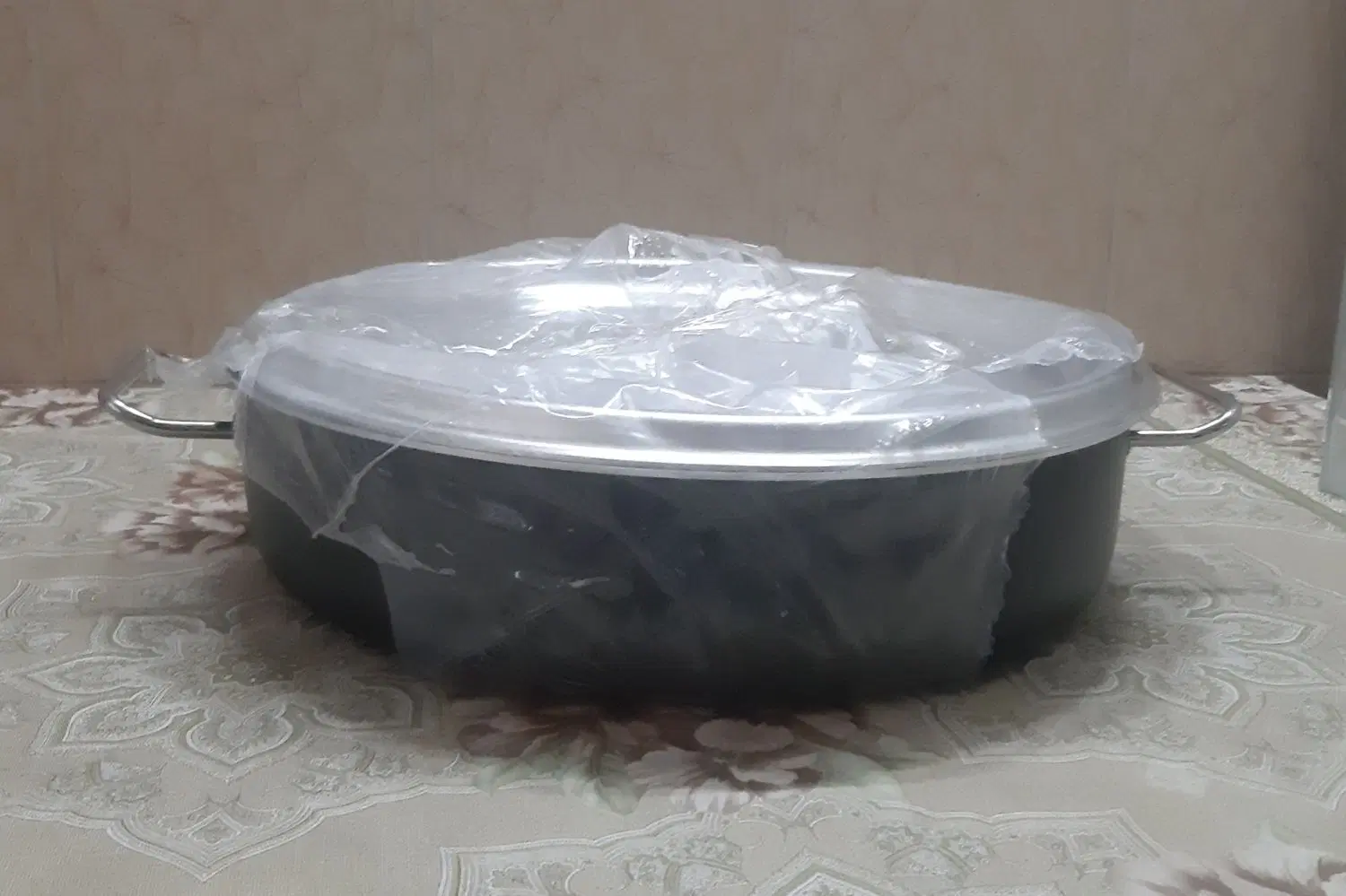 ماهیتابه سایز ۴۴ مارک تیارا آکبند|ظروف پخت‌وپز|تهران, مظاهری|دیوار