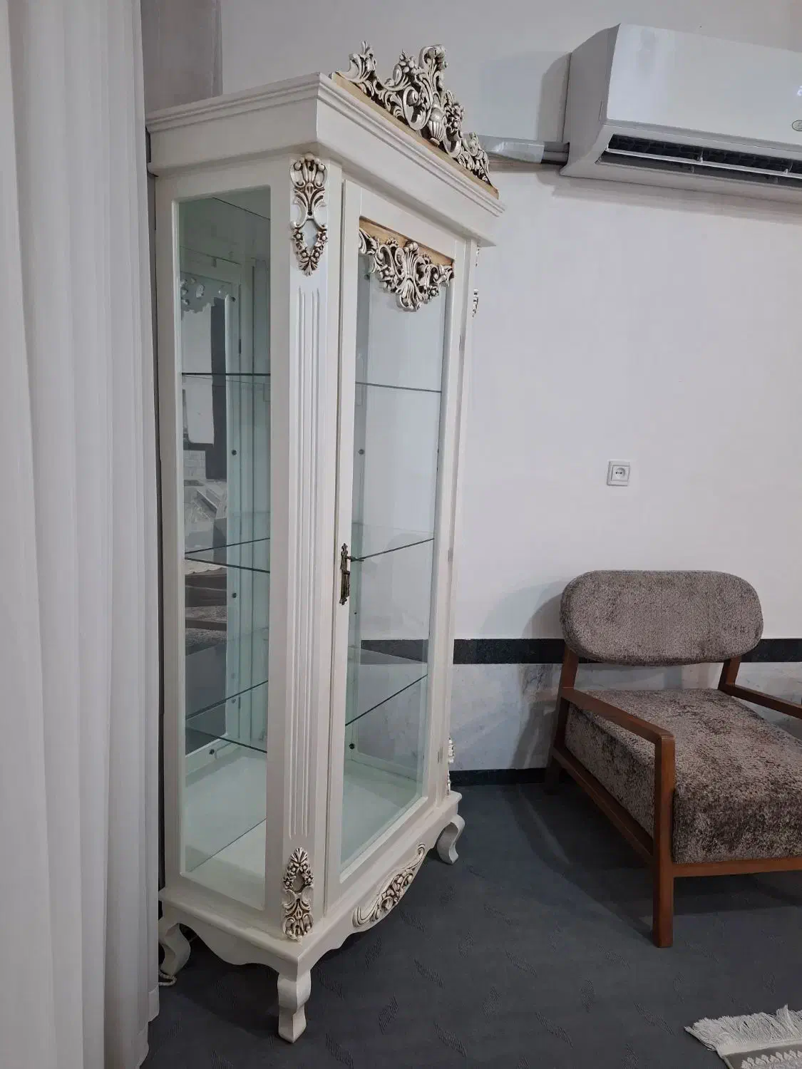 بوفه ( کاملا سالم و بدون ایراد )|بوفه، ویترین، کنسول|کرمانشاه, |دیوار