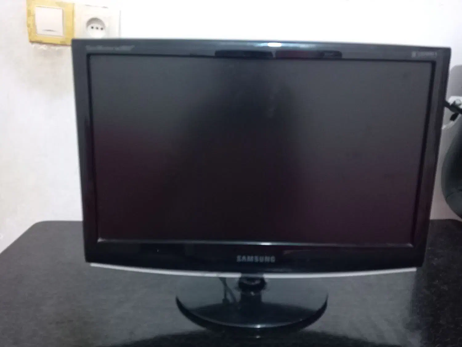 مانیتور سامسونگHDدرجه یک|قطعات و لوازم جانبی رایانه|خورموج, |دیوار