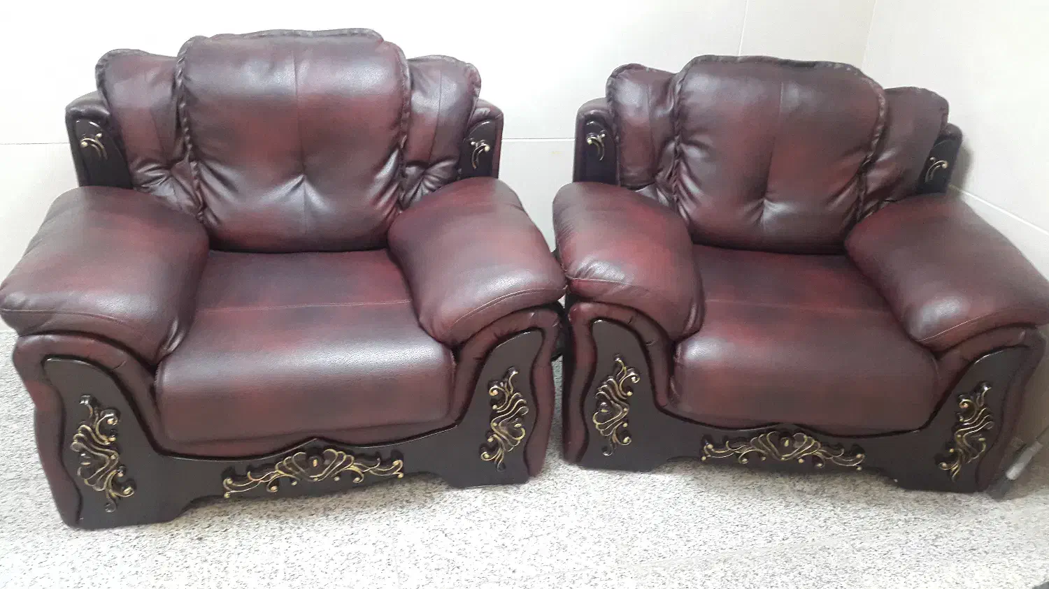 مبلمان ۷نفره چرم|مبلمان خانگی و میز عسلی|بستان آباد, |دیوار