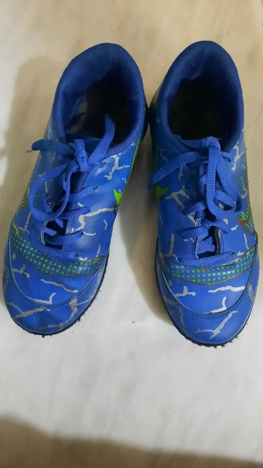 کفش ورزشی چمن|کفش و لباس بچه|تربت‌حیدریه, قائم|دیوار