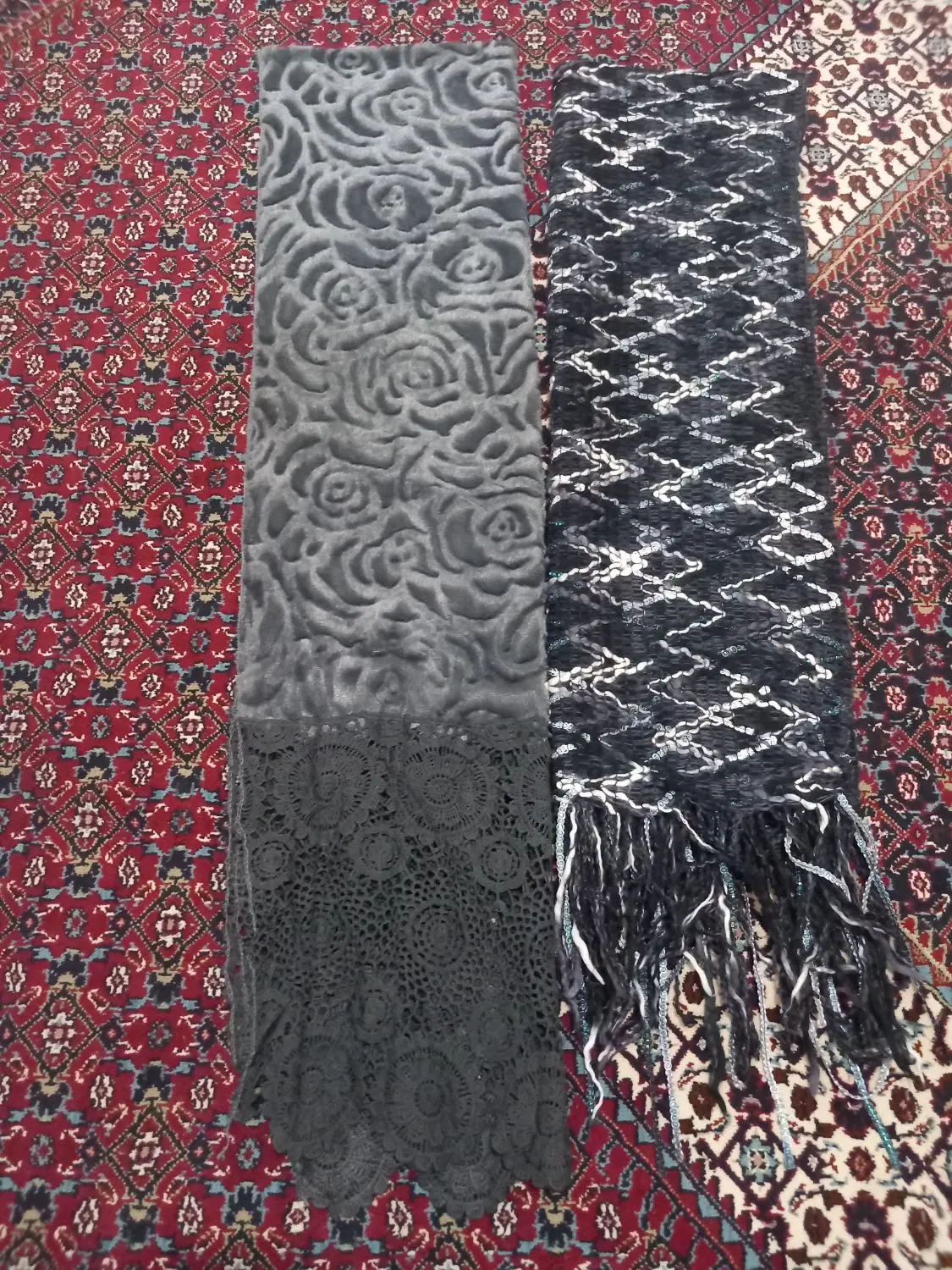 در حدنو|لباس|بروجرد, |دیوار