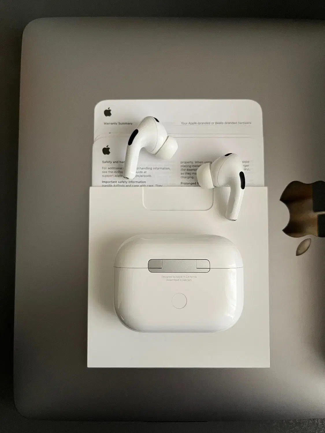 Airpod Pro 2 lightening|لوازم جانبی موبایل و تبلت|تهران, سعادتآباد|دیوار