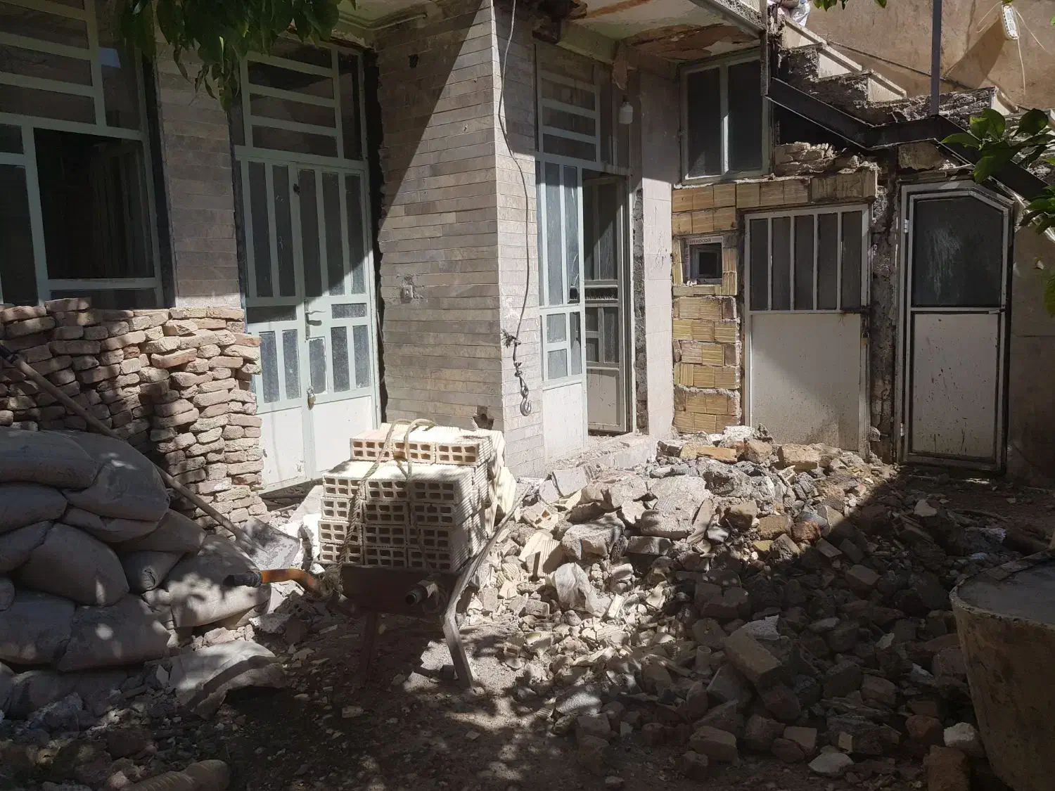 ساختمان سازی و تعمیرات ساختمان|خدمات پیشه و مهارت|خرمآباد, |دیوار