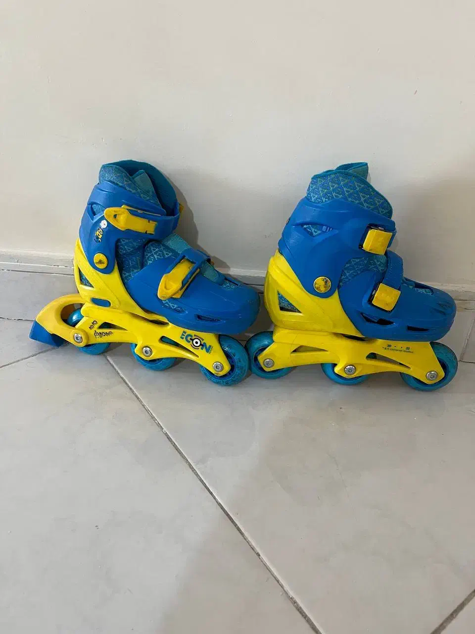 اسکیت سایز ۲۰،۲۲|دوچرخه، اسکیت، اسکوتر|تهران, والفجر (افسریه)|دیوار