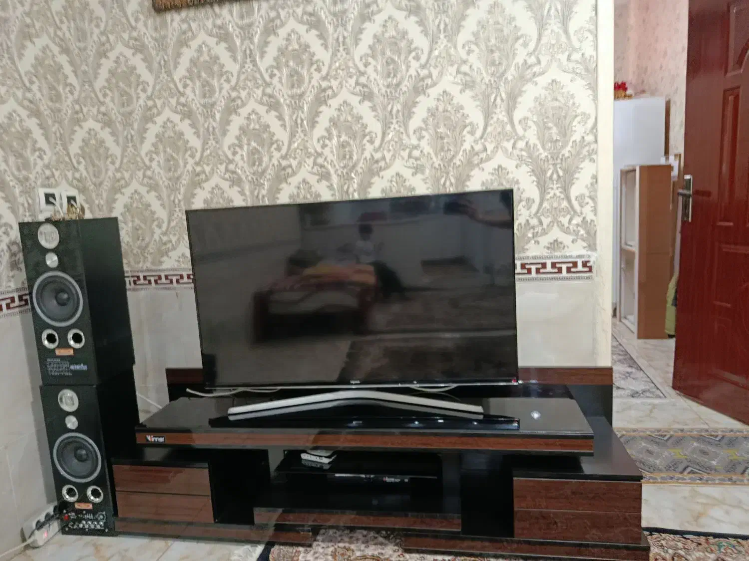 میز تلویزیون مارک vinner شرکتی|میز تلویزیون|پاکدشت, شهرک انقلاب|دیوار