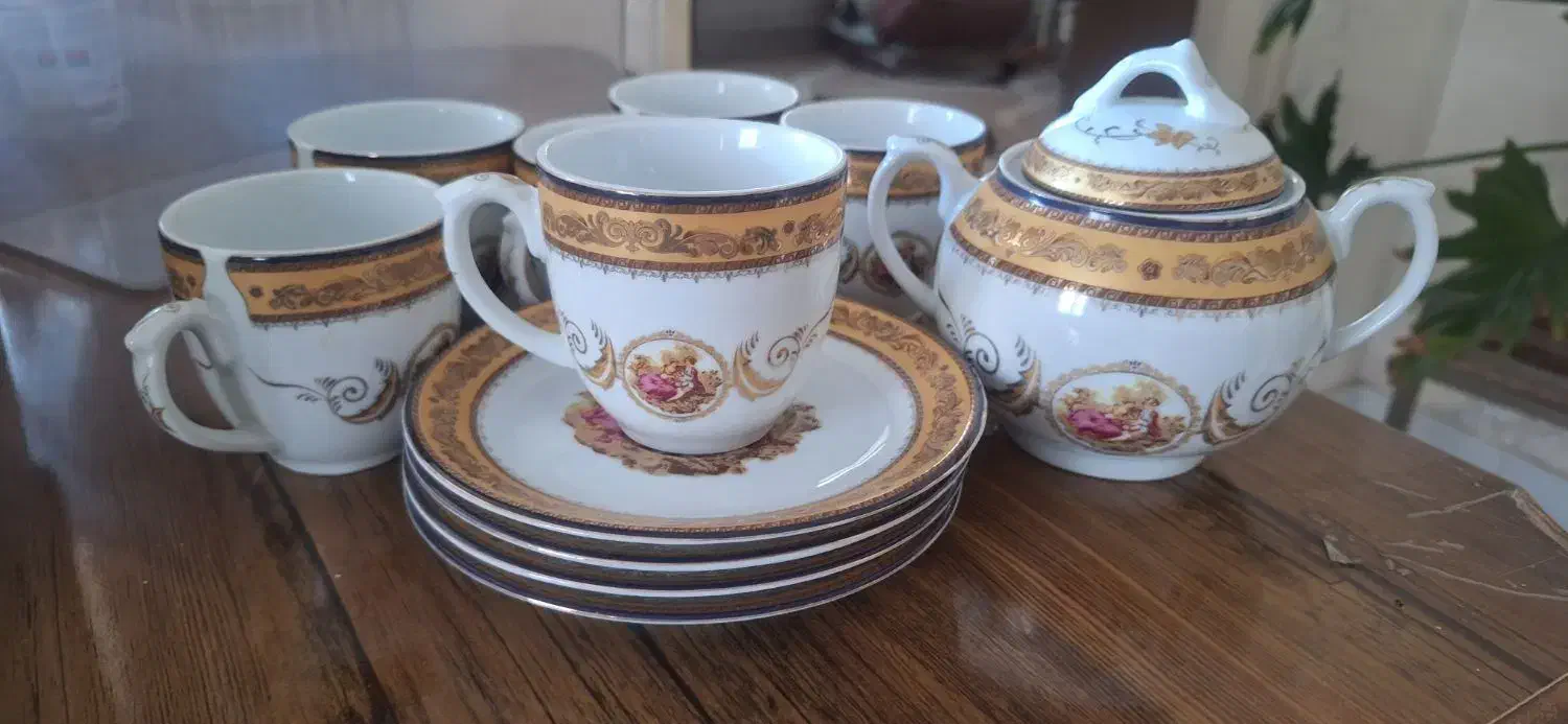 فنجان و نعلبکی|کلکسیون اشیاء عتیقه|باقرشهر, |دیوار