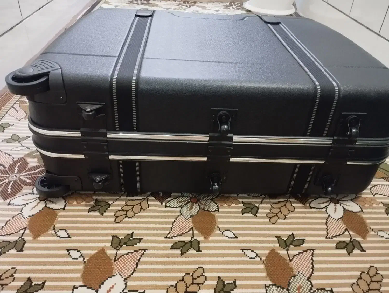 سامسونت|کیف، کفش، کمربند|بابا حیدر, |دیوار