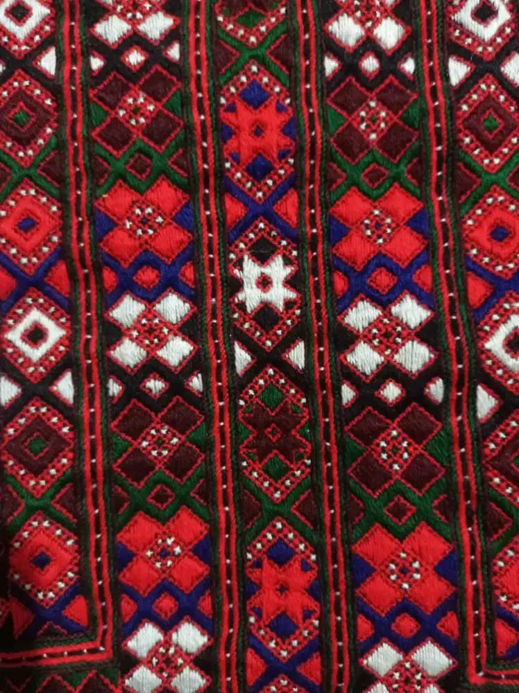 زیاستین سنتی|لباس|خاش, |دیوار