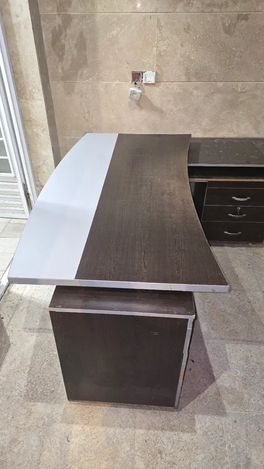 میز اداری میز مدیریت|مبلمان اداری|صدرا-فارس, فاز ۱|دیوار