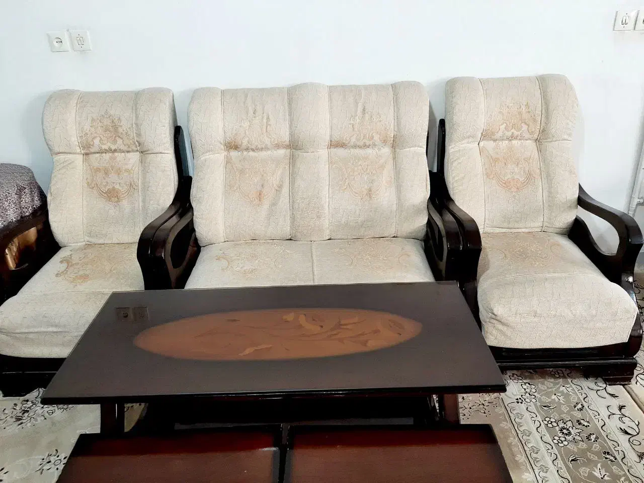 مبل ومیز غذا خوری|مبلمان خانگی و میز عسلی|برخوار, |دیوار