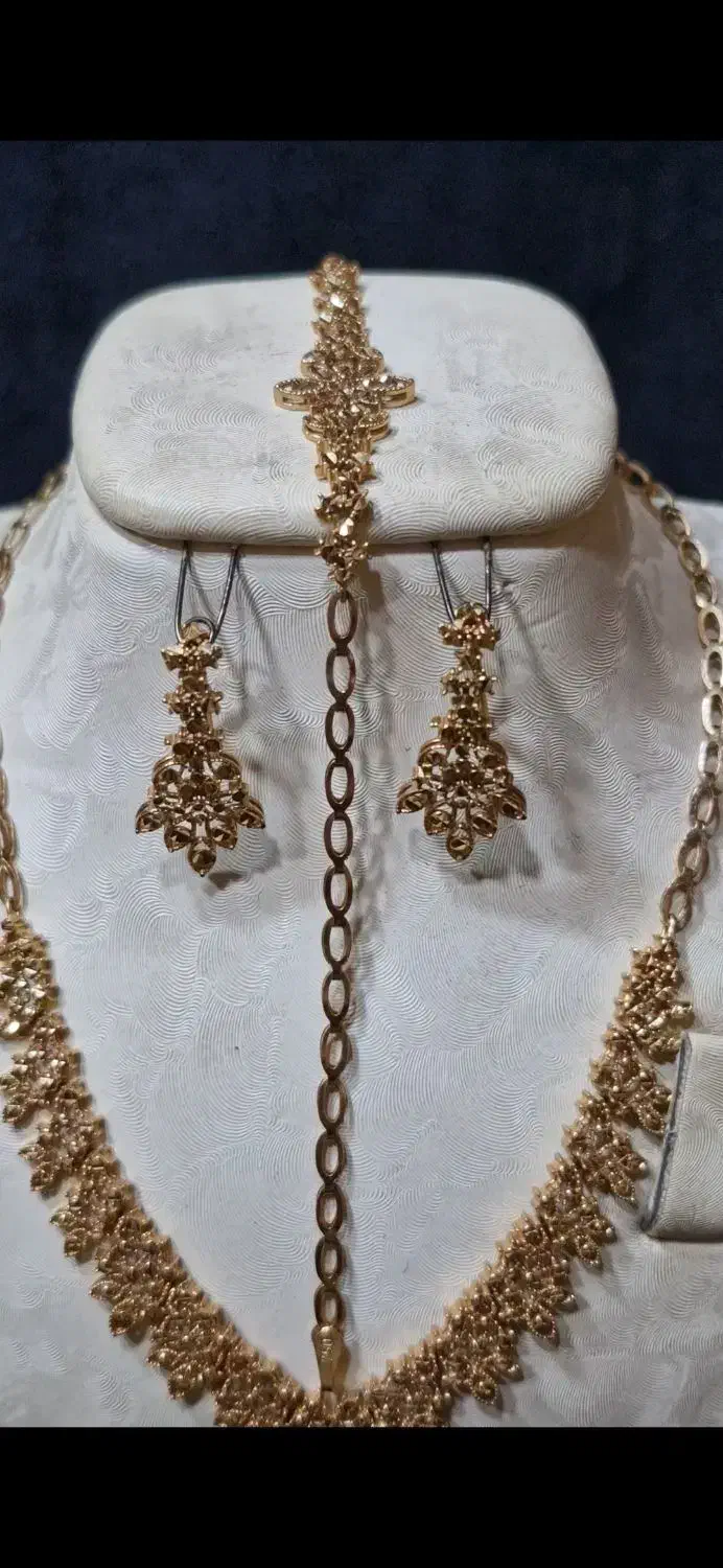 نیم ست تمام تراش طلا|جواهرات|اردبیل, |دیوار