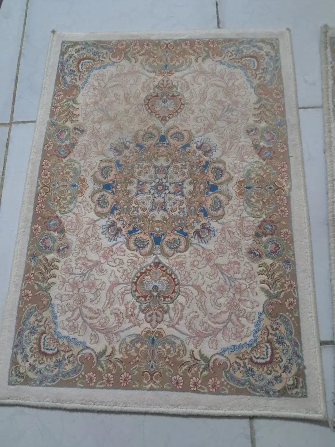 پادری فرش|پادری|آبدانان, |دیوار